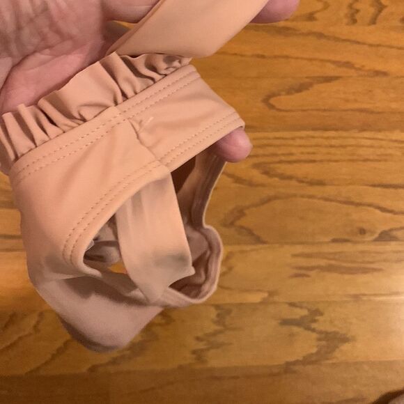 Xhilaration Size medium high thigh with scoop waist - Picture 2 of 5